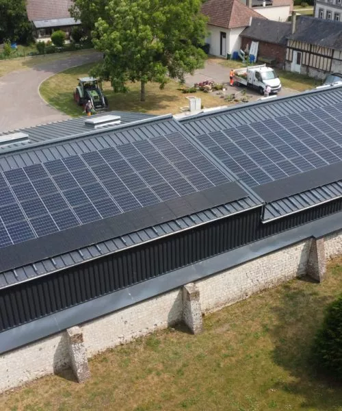 Installation de Panneaux Photovoltaïques sur la toiture des services techniques d’Anneville Ambourville